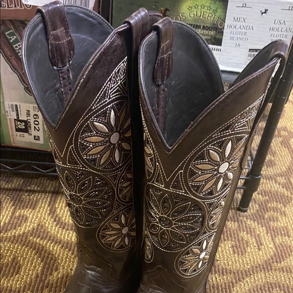 Cowgirl boots - Picture 2 of 2